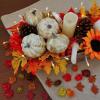 Winlyn 7 Pcs Assorted Sizes Fall Artificial Peach Pink Pumpkins Harvest Faux Foam Light Pink Pumpkins for Fall Autumn Season Halloween Thanksgiving Harvest Festive Tabletop Decoration(Gold Brush White)