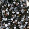 6 Yards Rustic Christmas White Sleigh Bell Garland Primitive Metal White Jingle Bells and Gingham Ribbon Hanging Garland for Vintage Farmhouse Christmas Tree Banister Mantel Winter Holiday Decoration(White)