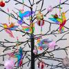 Winlyn 24 Sets Hummingbird Suncatcher Decorations DIY Window Paint Art Craft Kits Rainbow Bird Painting Kit for Kids Classroom Activities Birthday Spring Summer Camping Party Art Project