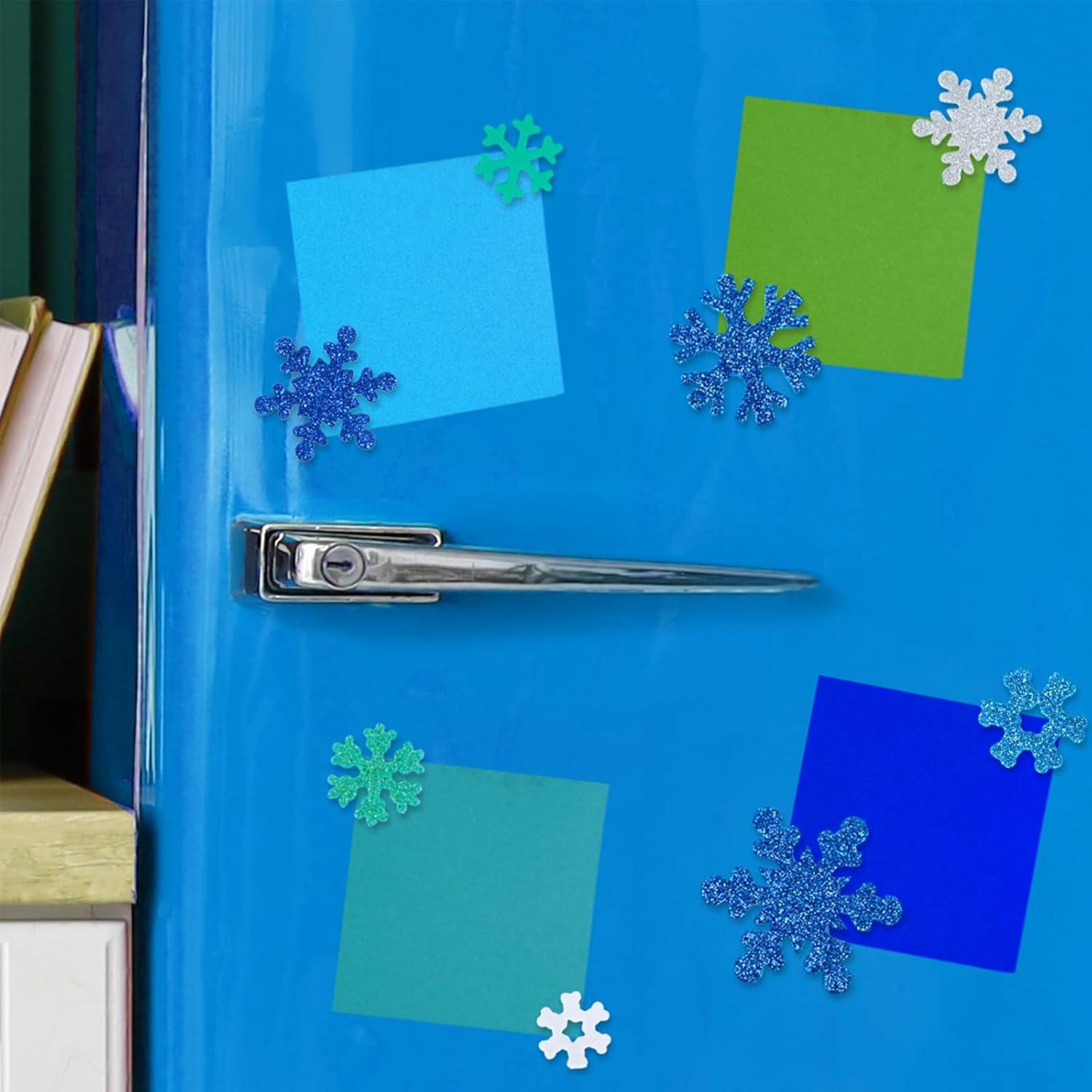 imageWinlyn 525 Pack Holiday Kids Crafts Winter Christmas Snowflake Crafts Foam Stickers Set SelfAdhesive Glitter Snowflake Stickers Arts and Crafts for Kids Party Favors Classroom Activities Art Projects